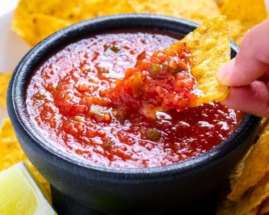 Order Chips & Salsa food online from Tts Tacos & Tortas Cocina Mexicana store, Chicago on bringmethat.com