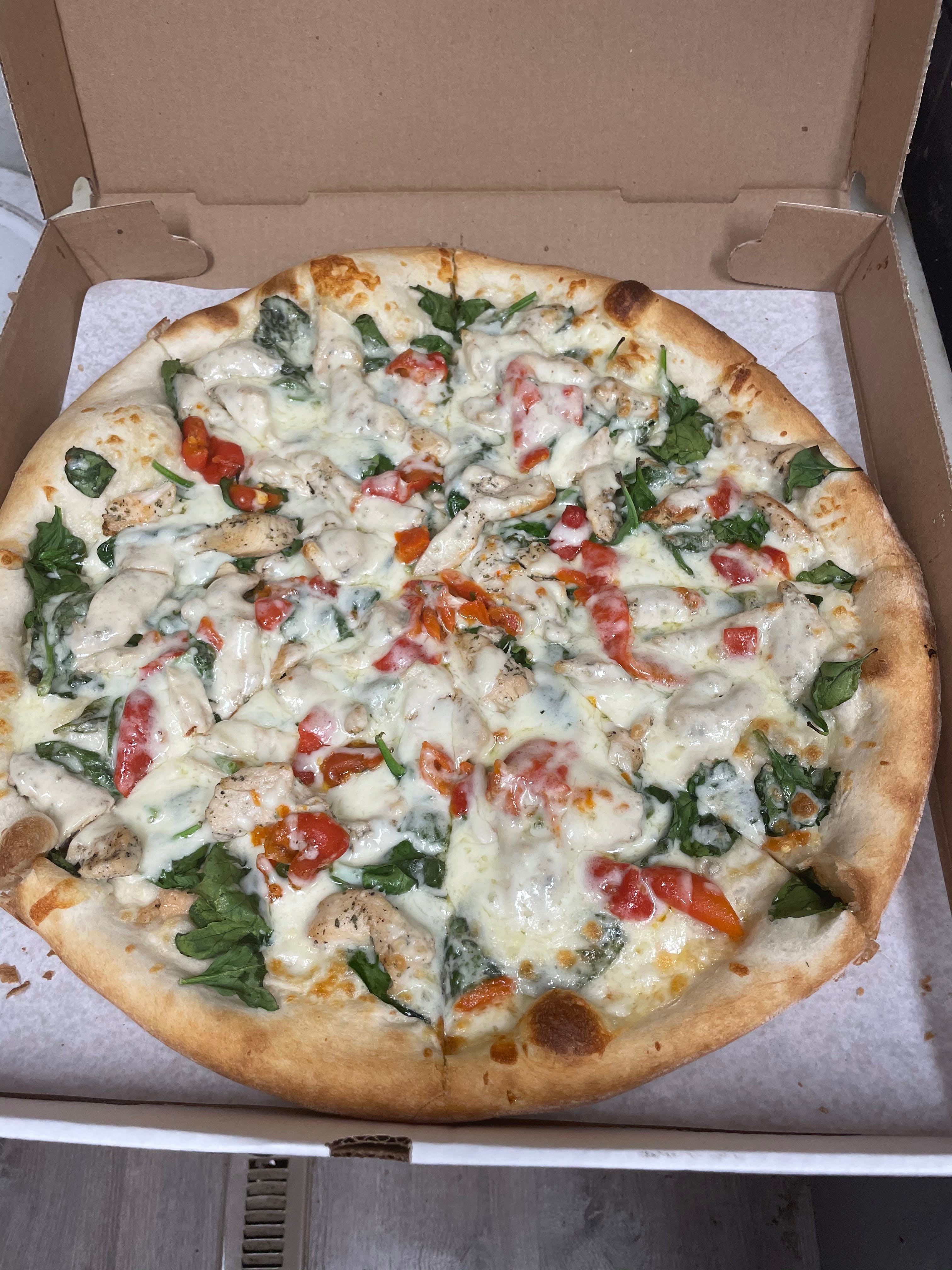 Order Chicken Roasted Peppers Pizza - 12'' food online from Amici Vicinato store, Lafayette Hill on bringmethat.com