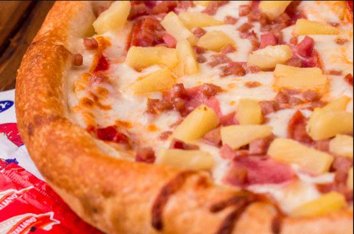 Order Hawaiian Pizza - Small 10'' food online from Pizza Fino store, Houston on bringmethat.com