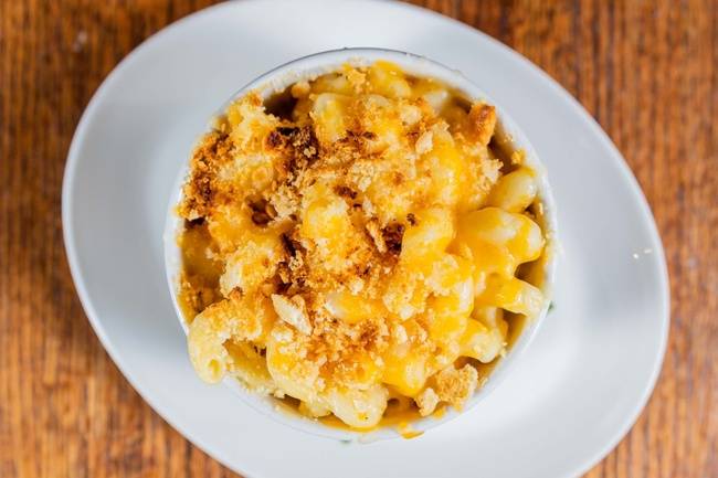 Order Five Cheese Mac & Cheese food online from The Metropolitan store, North Wales on bringmethat.com