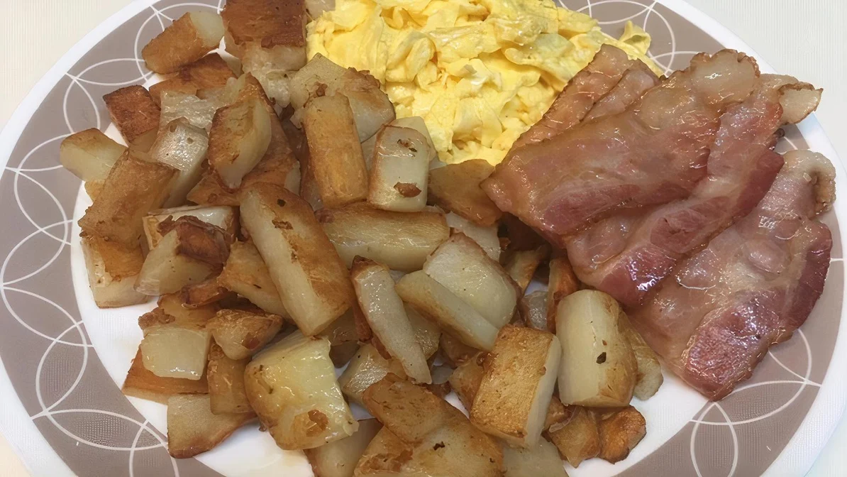 Order Home Fries Platter with Pork food online from Lee Family Deli store, Camden on bringmethat.com