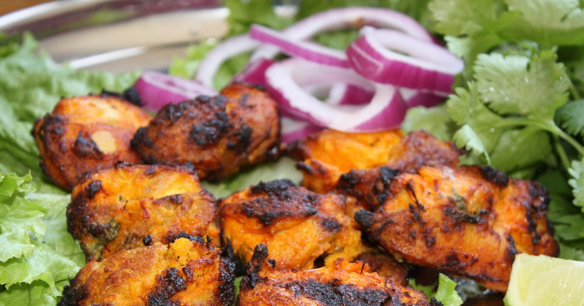 Order Chicken Tikka Boti food online from Tandoori Restaurant store, Villa Park on bringmethat.com