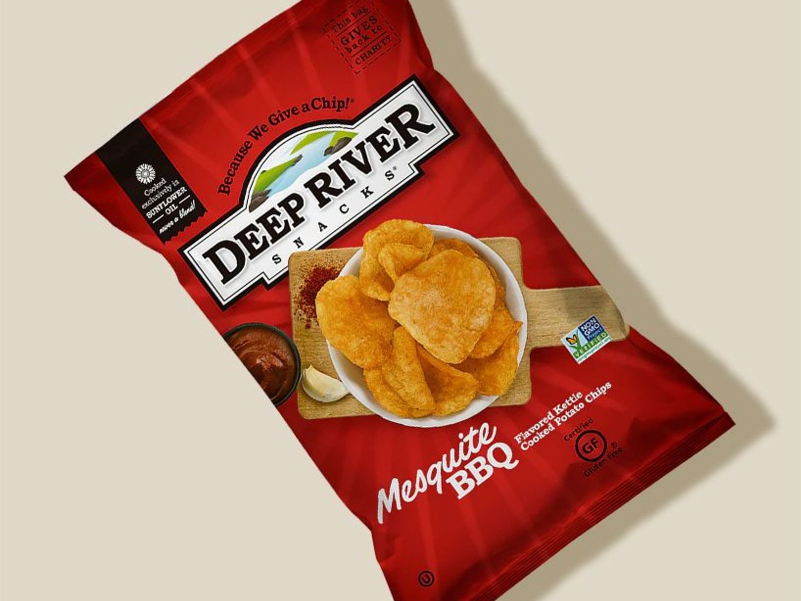 Order Mesquite BBQ Kettle Chips food online from Pret A Manger store, New York on bringmethat.com