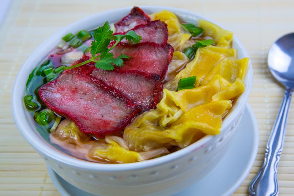 Order Wonton Soup with BBQ Pork food online from Thai Casa Restaurant store, Montebello on bringmethat.com