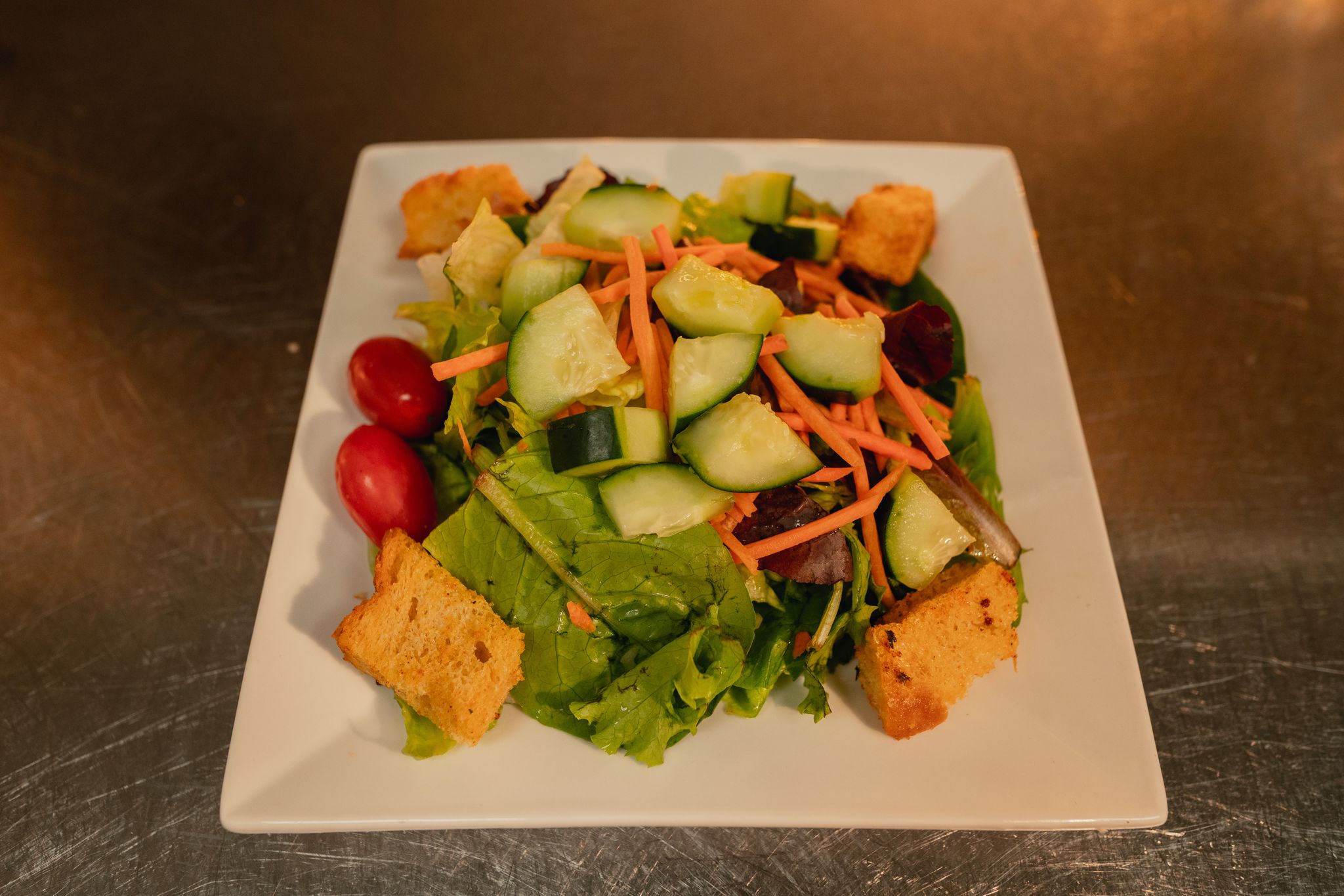 Order Tossed Salad food online from Jaker Bar & Grill store, Pocatello on bringmethat.com