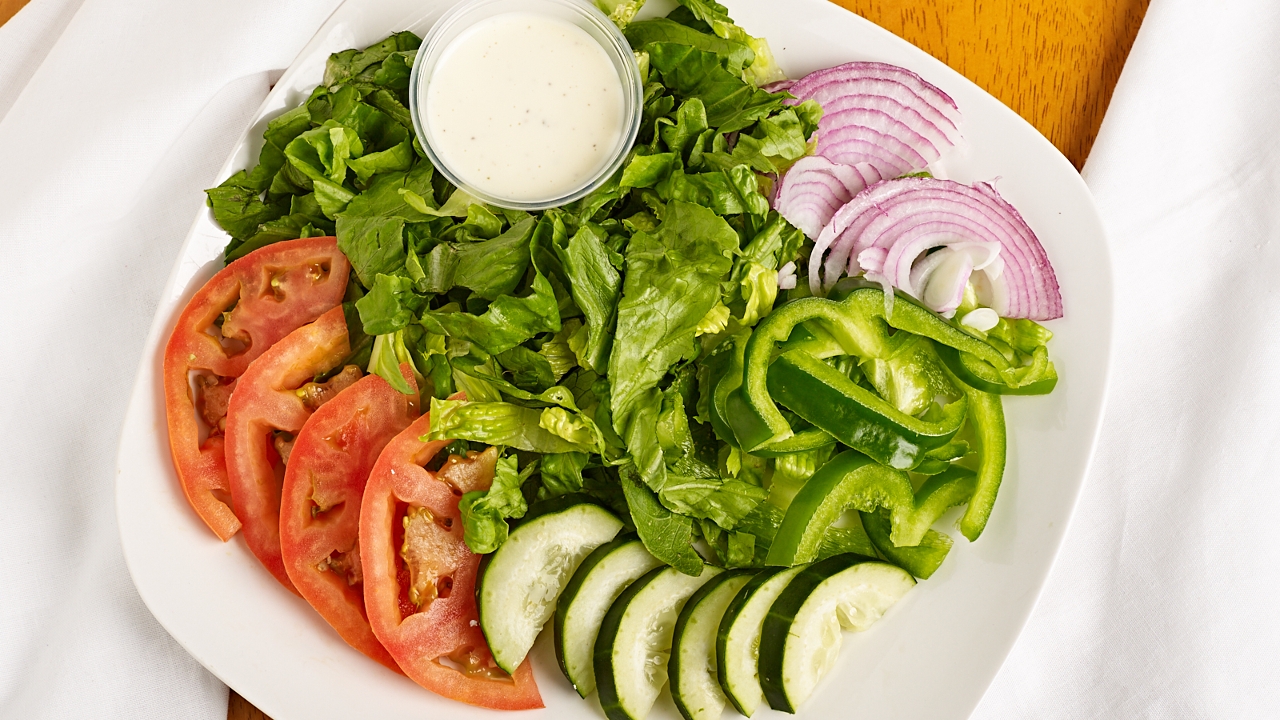 Order GARDEN SALADS food online from Judy Pizza store, Highland Park on bringmethat.com