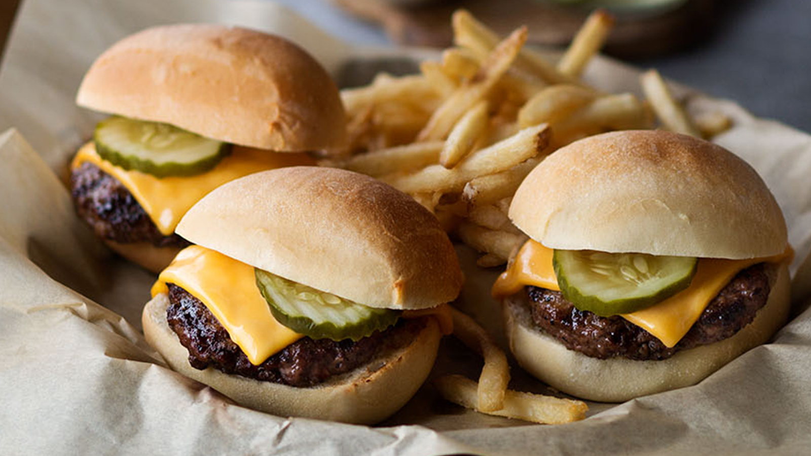 Order Original Roadhouse Burger food online from Logans Roadhouse store, Chico on bringmethat.com