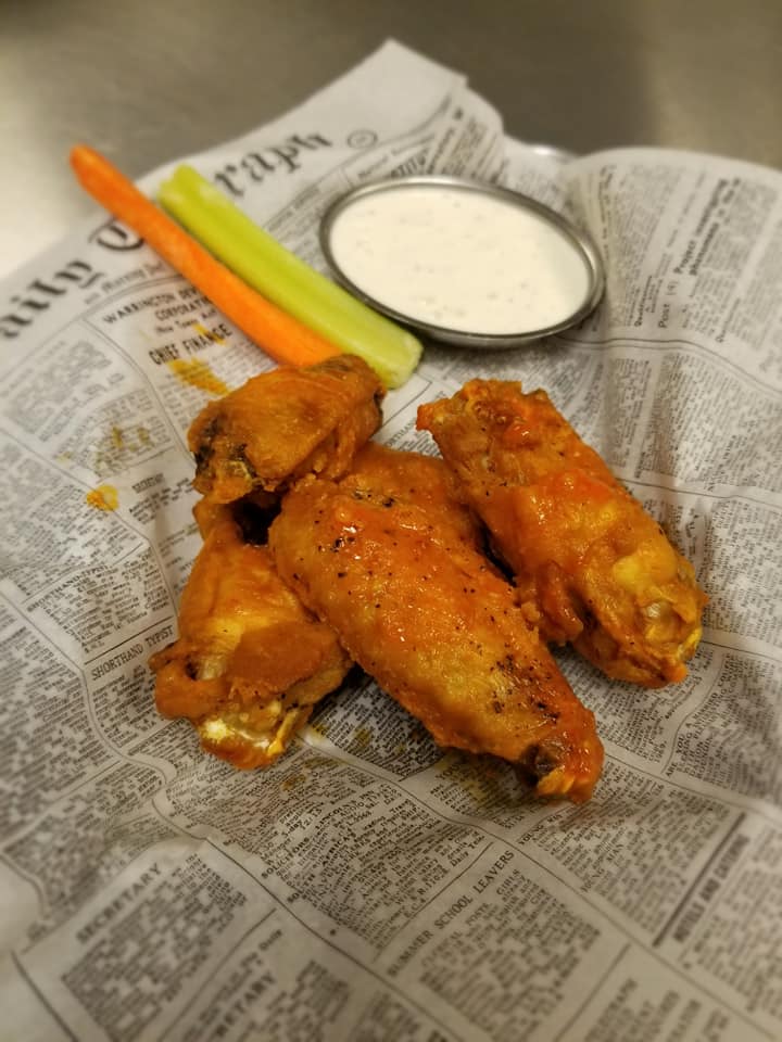 Order Wings (Classic) Bone IN food online from Red Baron Wings & Pizza store, Lake Havasu City on bringmethat.com