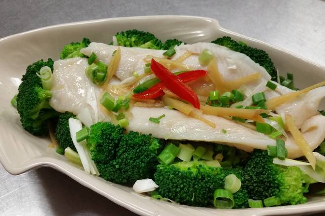 Order Steamed Fish Delight food online from Thai Dishes on Broadway store, Santa Monica on bringmethat.com