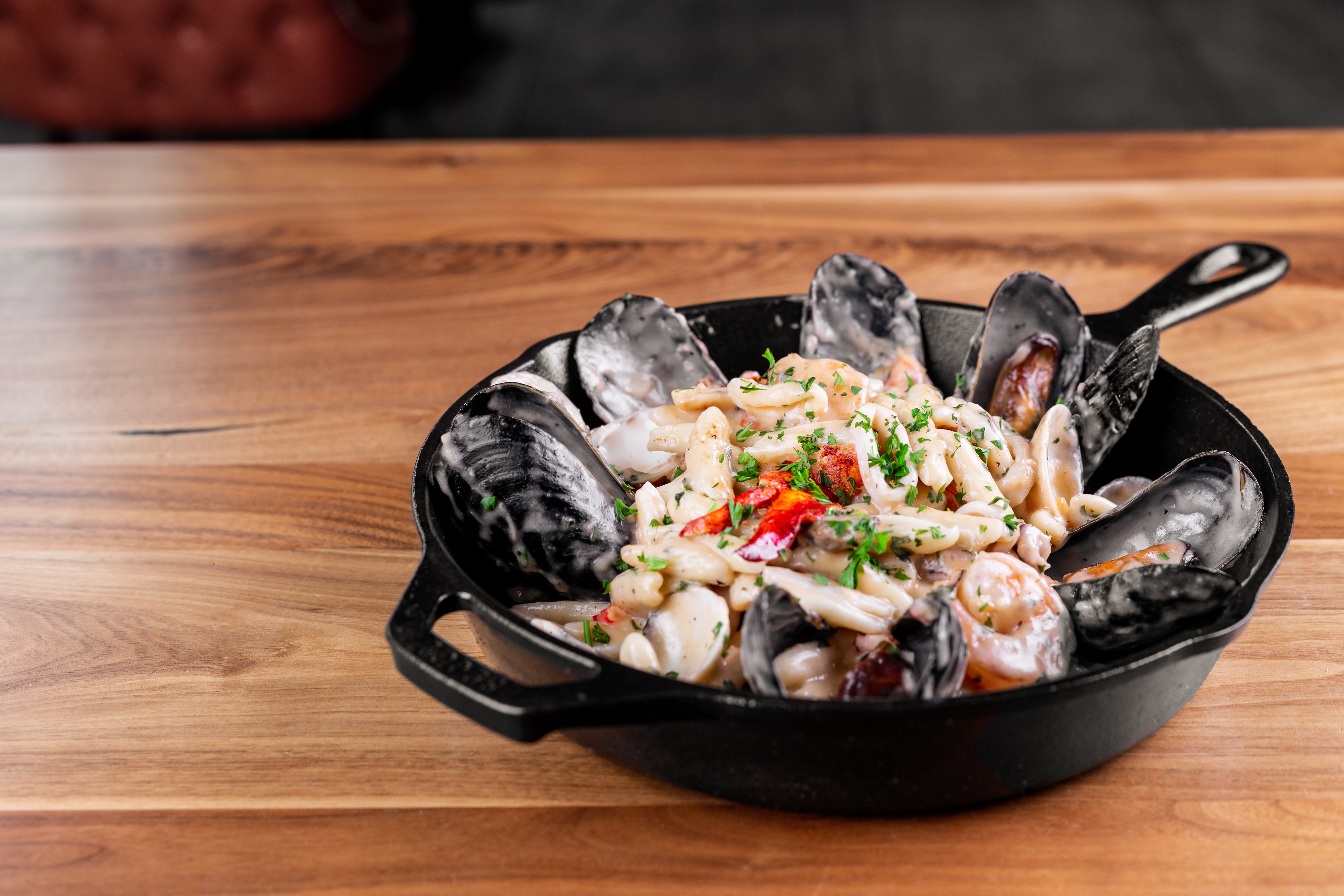 Order Maggie’s Famous Shellfish Pot food online from Maggie Mcflys Restaurant store, Southbury on bringmethat.com