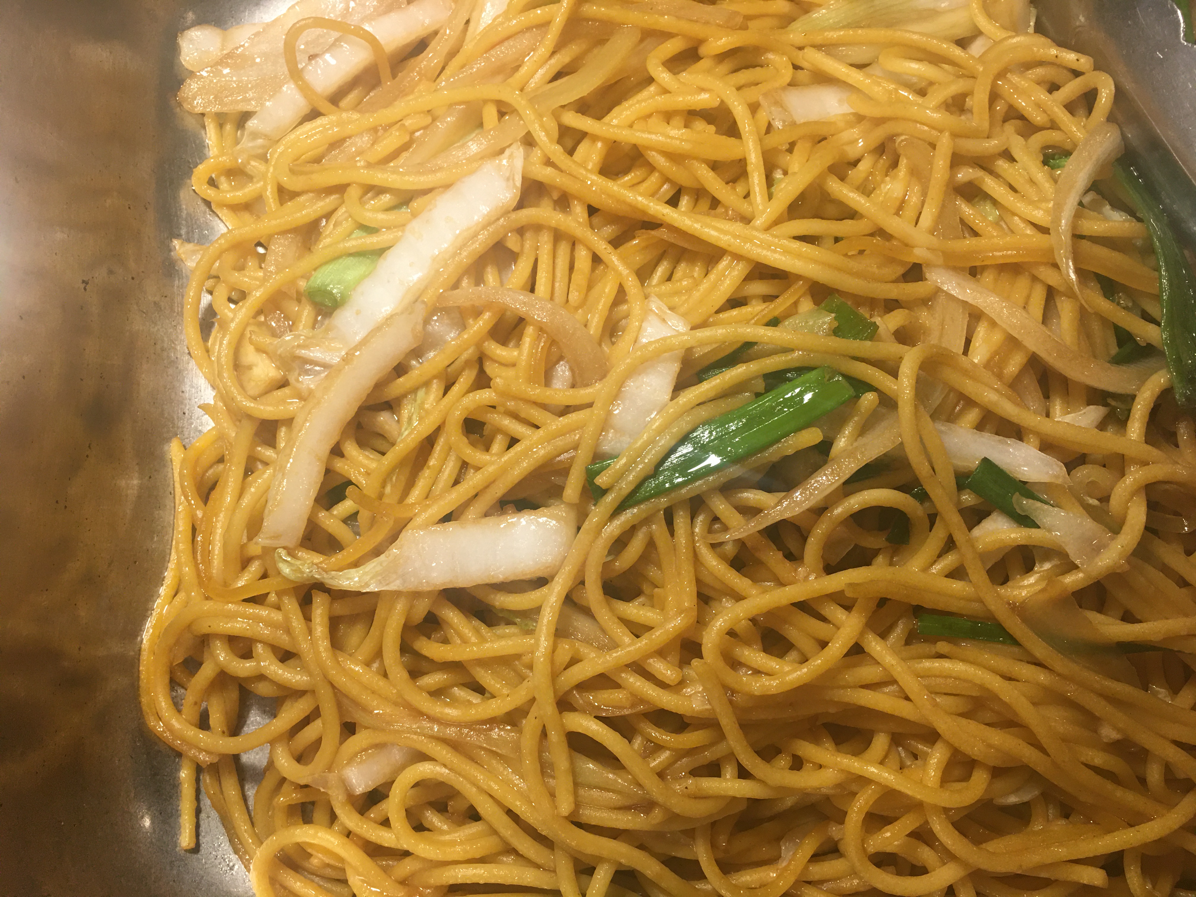 Order 24. Vegetable Lo Mein 菜捞面 food online from Happy Rose Buffet store, Toledo on bringmethat.com