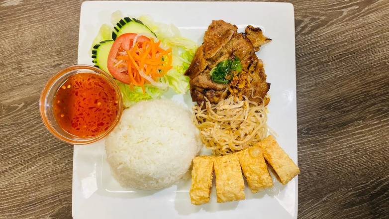 Order C1. Combo With Shredded Pork, Shrimp Cake & a Choice Of Grilled Pork Chop, Pork, Chicken Or Beef food online from Pho Seven store, San Lorenzo on bringmethat.com