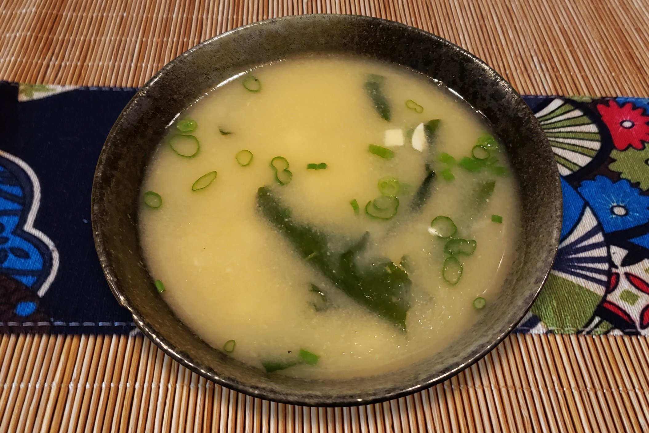 Order Miso Soup food online from Chiwa Bistro store, Newark on bringmethat.com