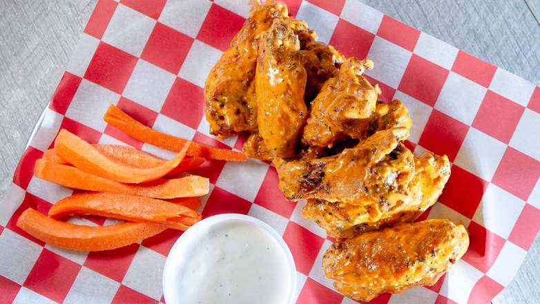Order Buffalo Wings food online from Parry Pizzeria & Taphouse store, Greenwood Village on bringmethat.com