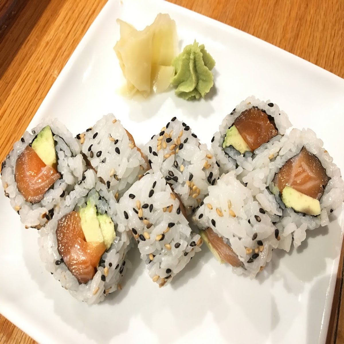 Order Salmon and Avocado Roll food online from Sushi Rock store, Arlington on bringmethat.com