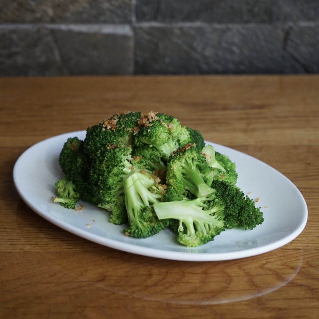 Order Steamed Broccoli food online from Lers Ros Thai  store, San Francisco on bringmethat.com