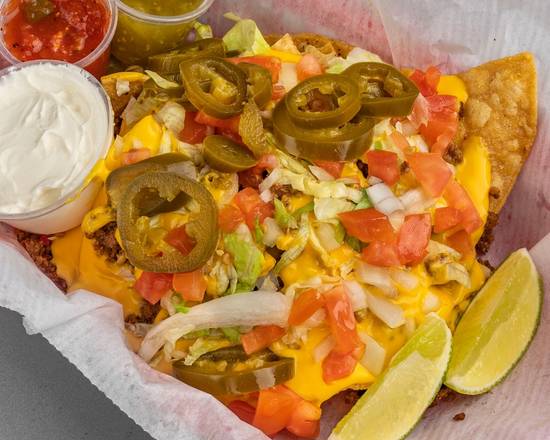 Order Nachos Supreme food online from Chubby's Cheesesteaks store, Milwaukee on bringmethat.com