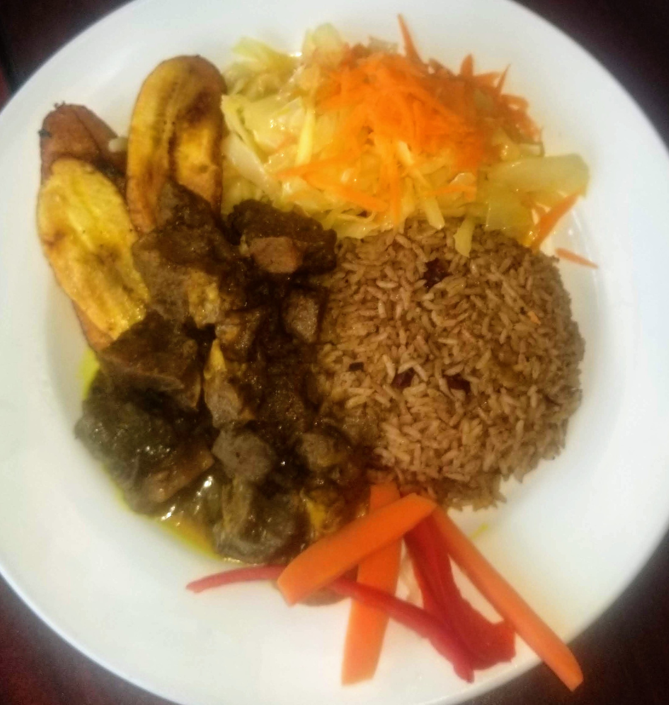 Order Chicken Curry Platter food online from Caribbean Grill store, Montclair on bringmethat.com
