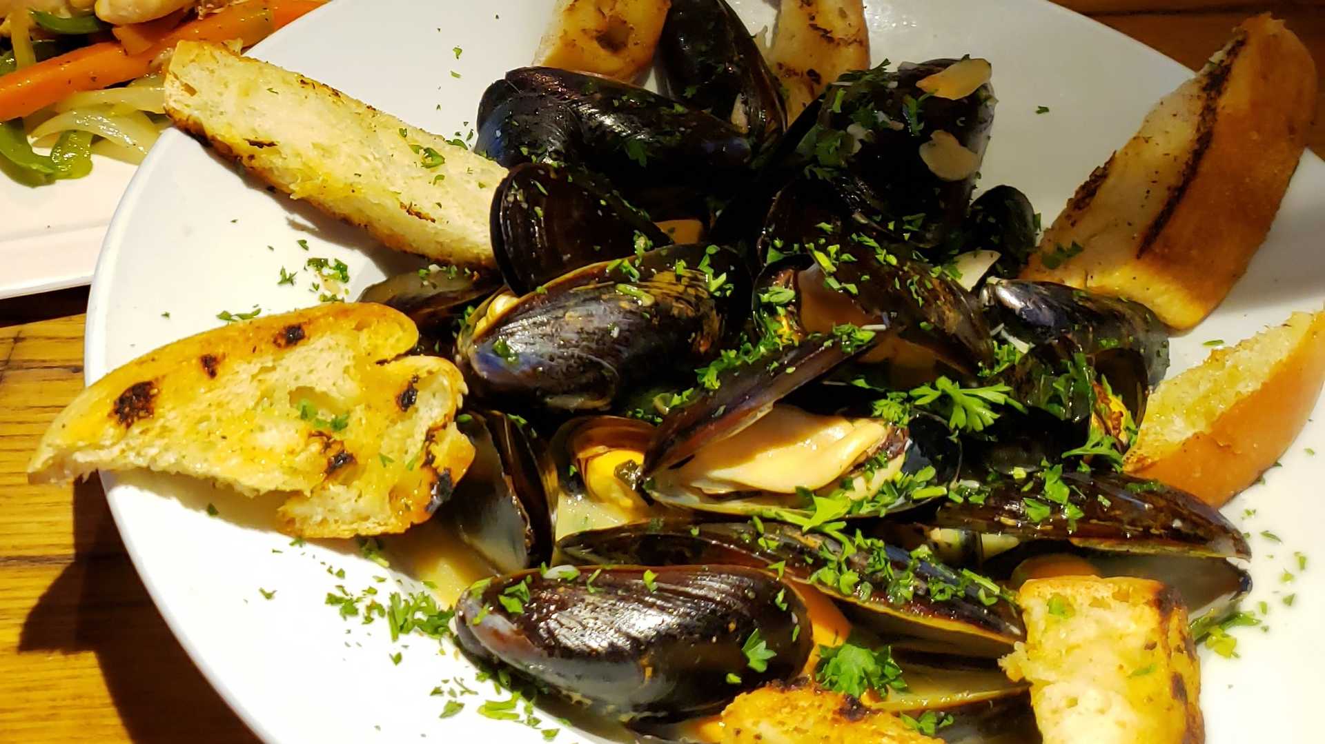 Order Mussels food online from Portofino Restaurant Bethel store, Bethel on bringmethat.com