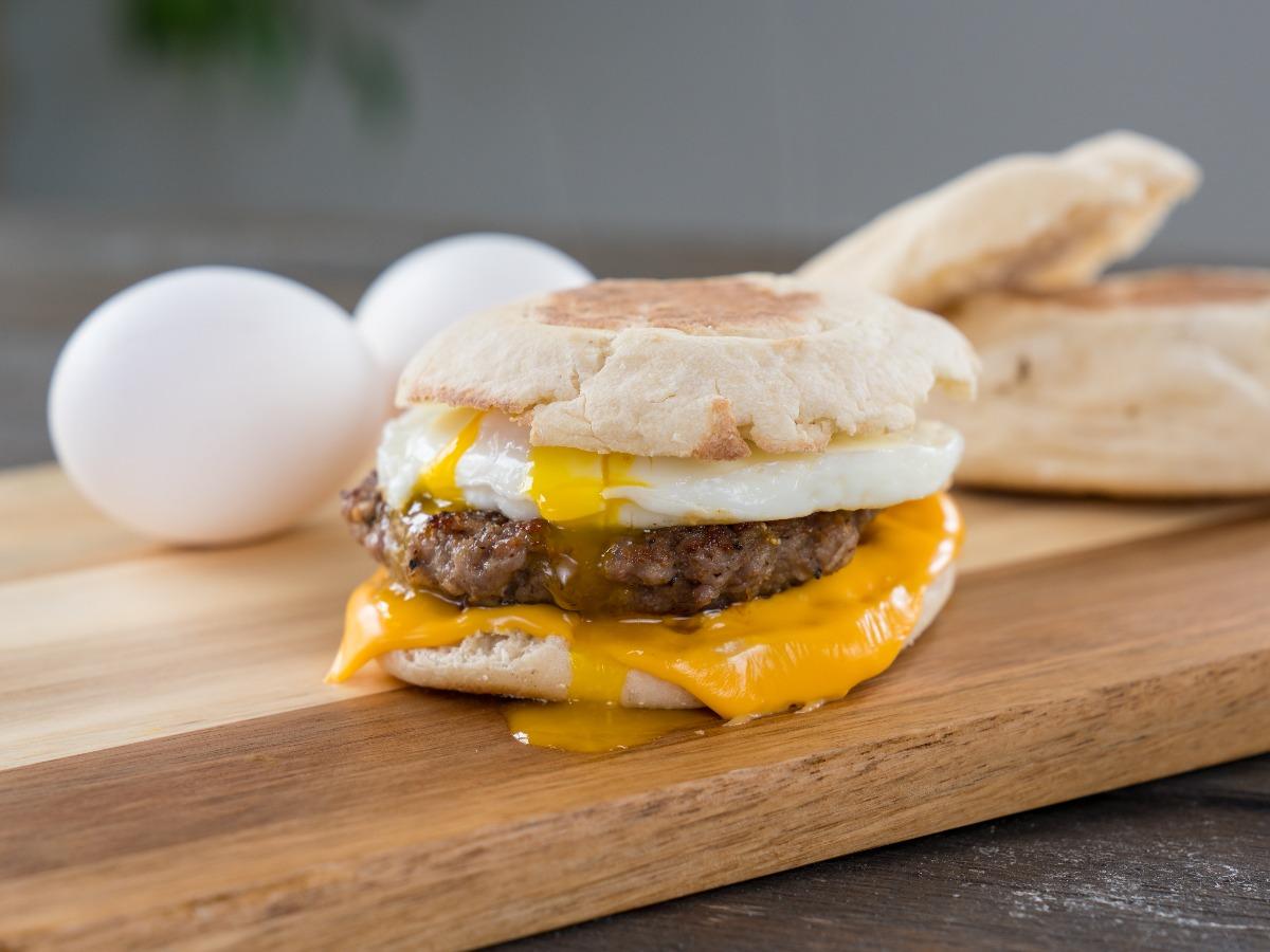 Order Sausage & Egg Muffin Sandwich food online from Jackson Hole store, Englewood on bringmethat.com