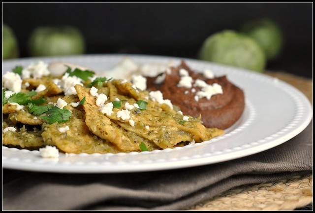 Order Chilaquiles Verdes  food online from Tortilleria Los Reyes store, Vista on bringmethat.com