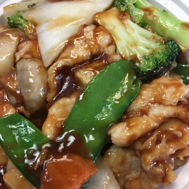 Order C7. Chicken with Mixed Vegetable Dinner Combo food online from China House store, Miramar on bringmethat.com
