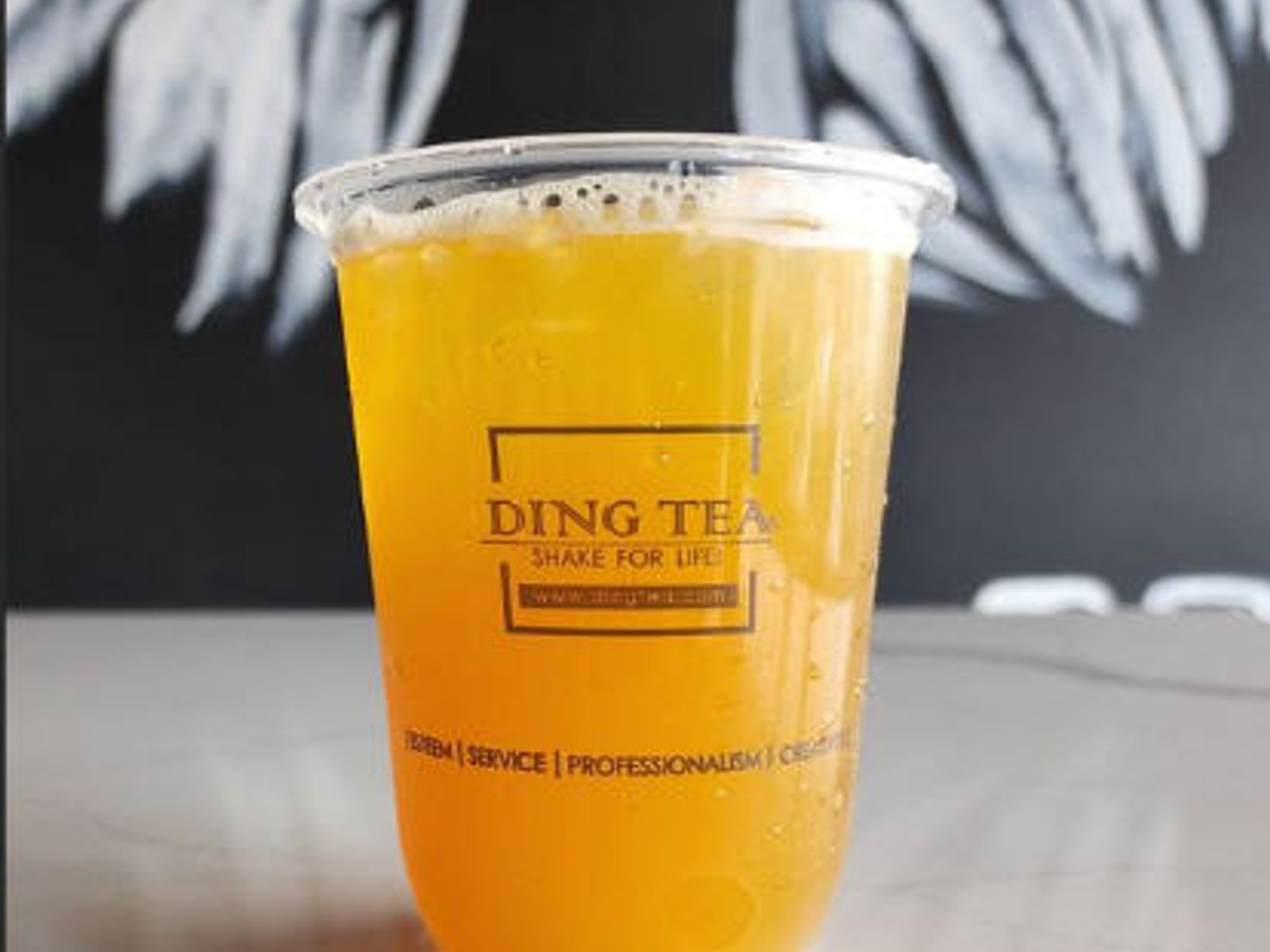 Order Mango Tea food online from Ding Tea Carson store, Carson on bringmethat.com