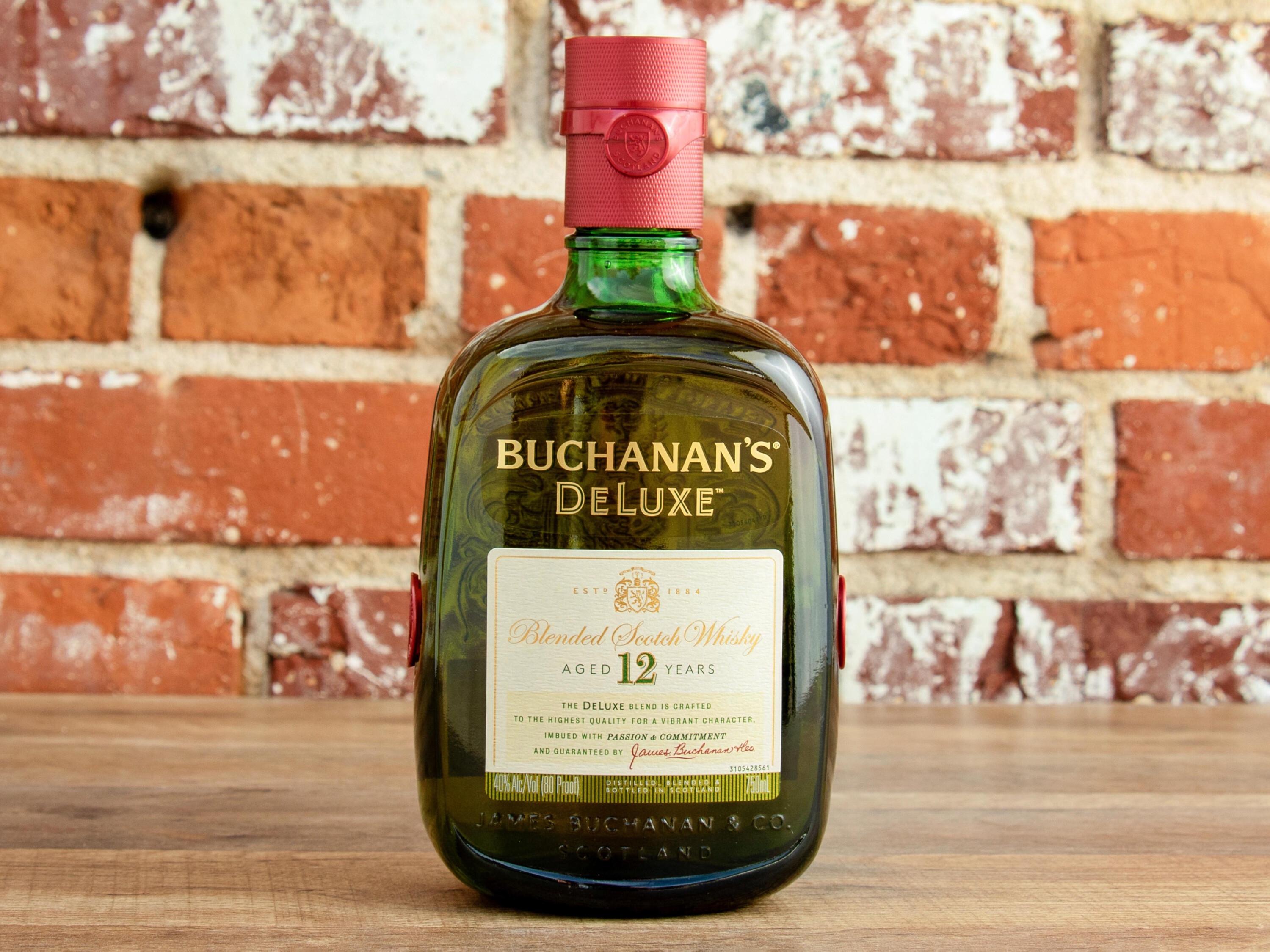 Order Buchanan's 12Yr Scotch 750ML food online from Big John Liquor store, Long Beach on bringmethat.com