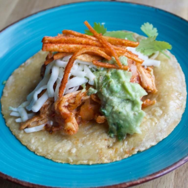 Order Chicken Tinga food online from Tatas Tacos store, Chicago on bringmethat.com