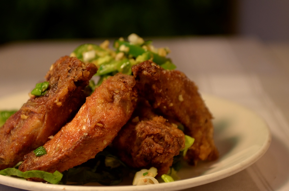 Order 10. 5i Chicken Wings food online from 5i Pho Indochine Cuisine store, Culver City on bringmethat.com