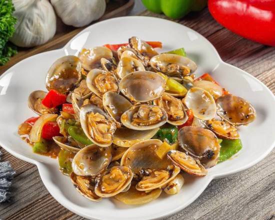 Order Clams with Black Bean Sauce food online from Shooting Star Cafe store, Oakland on bringmethat.com