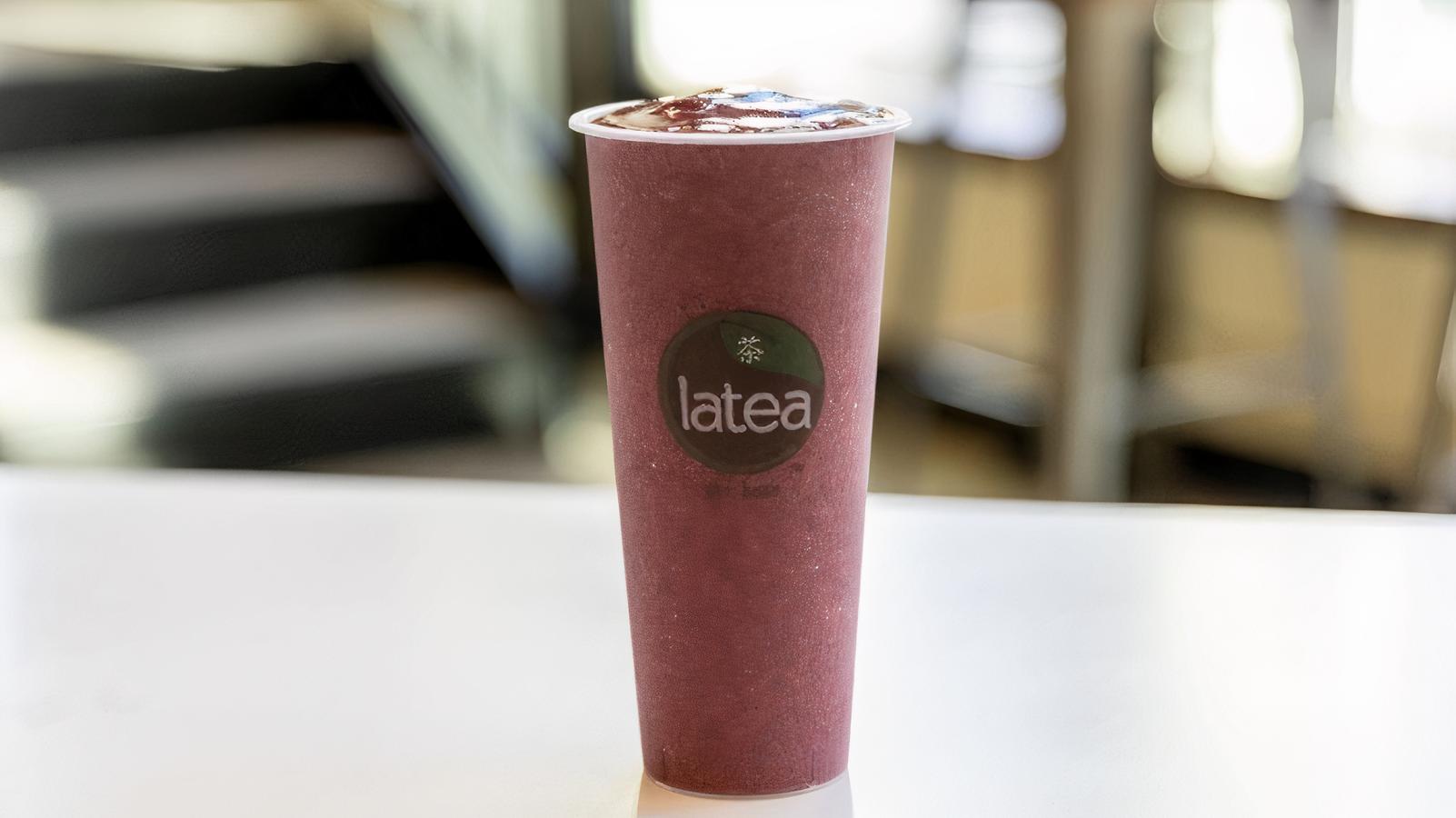 Order Very Berry Smoothie food online from Latea Bubble Tea Lounge store, Culver City on bringmethat.com