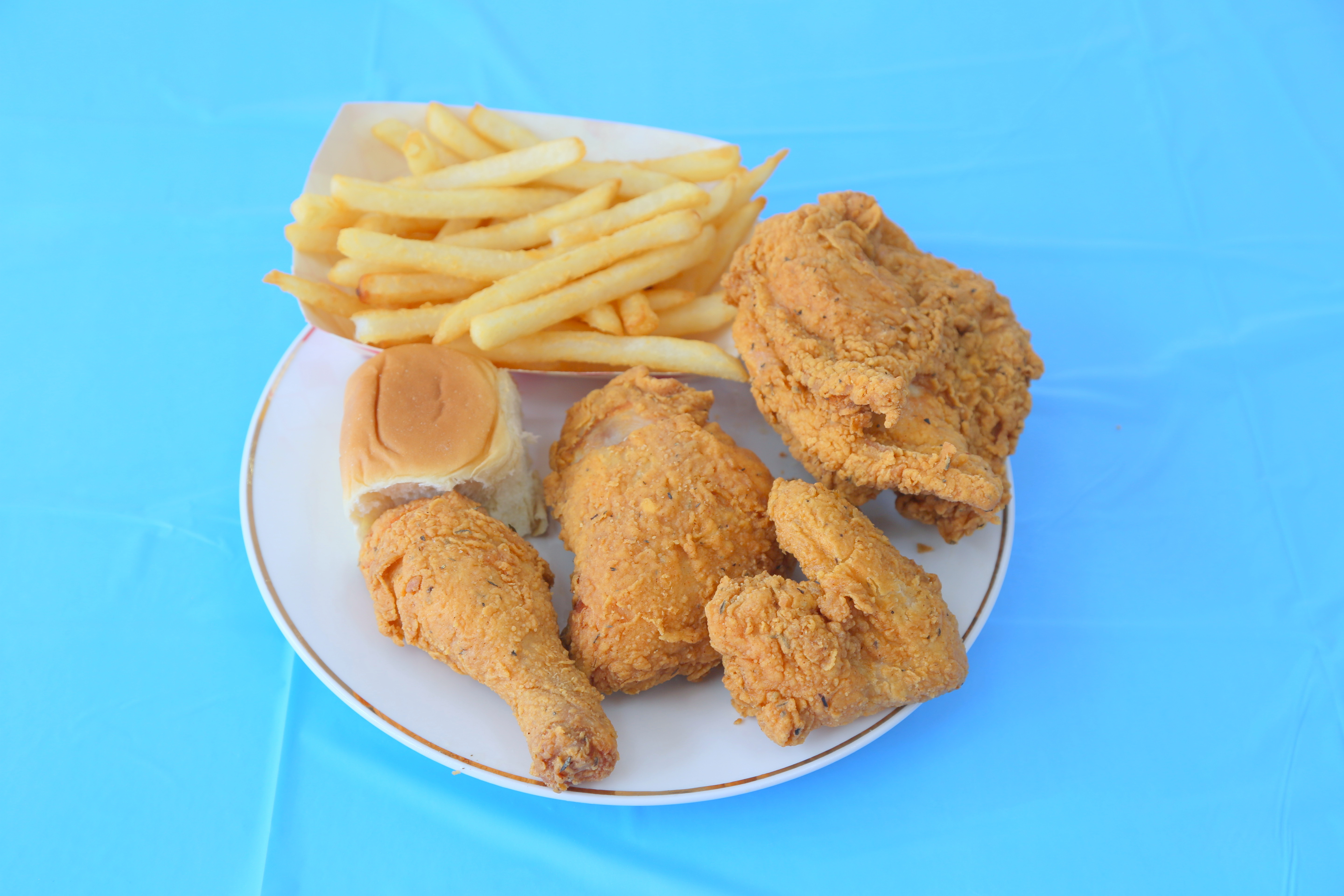 Order 4 Pieces Louisiana Chicken Meal Deal Dinner food online from Louisiana Fried Chicken store, Humble on bringmethat.com
