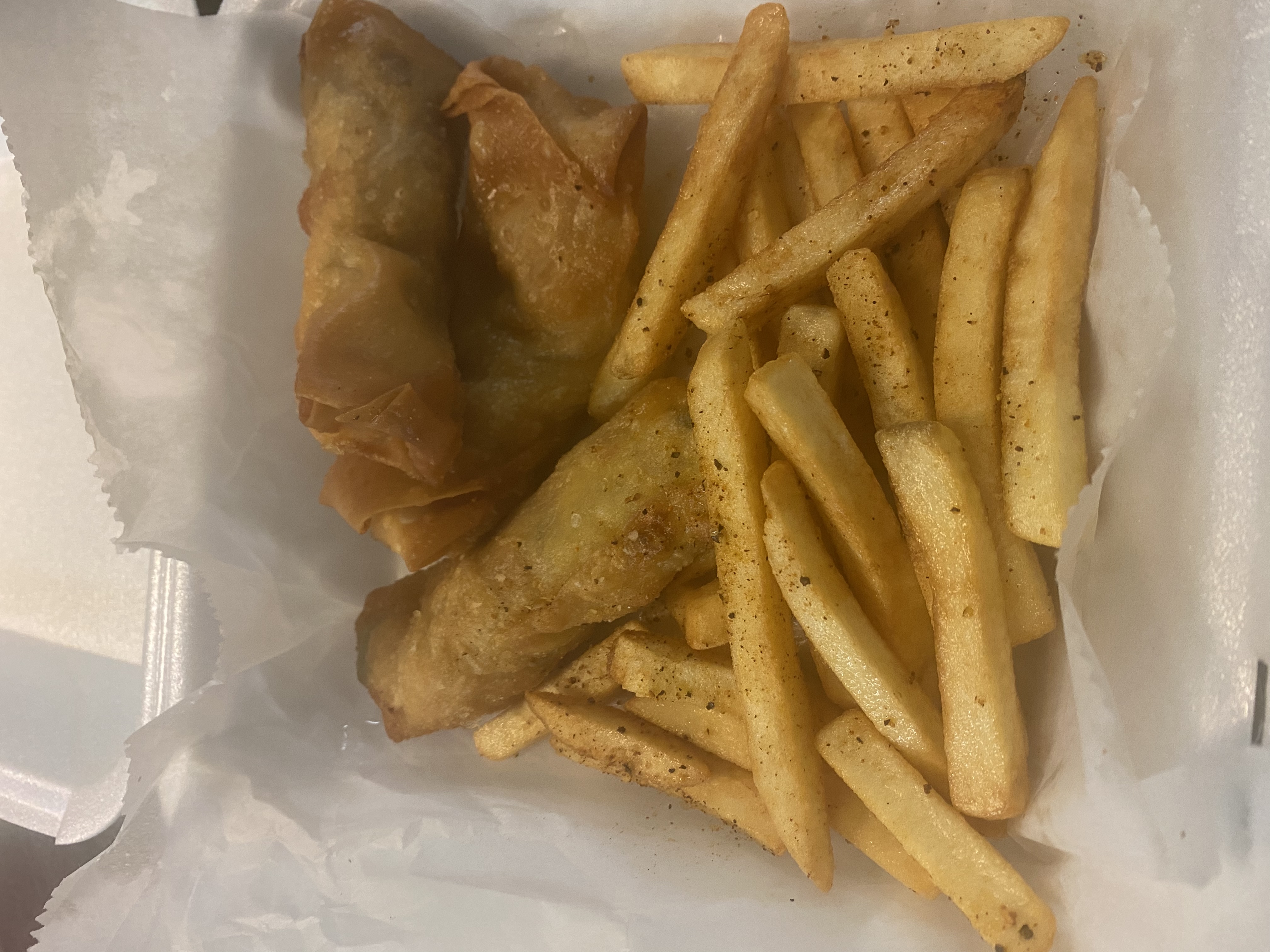 Order Egg Rolls Combo with Fries and a Drink food online from Fresh N Full Llc store, New Kensington on bringmethat.com