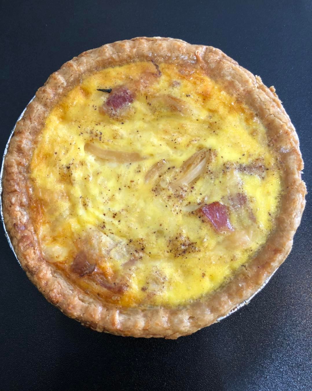 Order Lorraine Quiche food online from Willow Garden Cafè store, Media on bringmethat.com