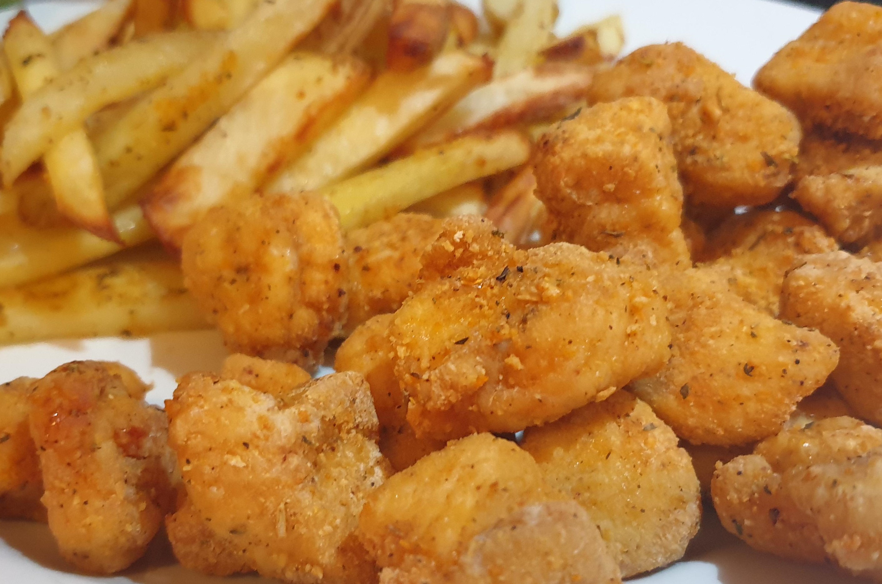 Order Popcorn Chicken Bites & Fries food online from Curbin Cuisine store, Des Moines on bringmethat.com