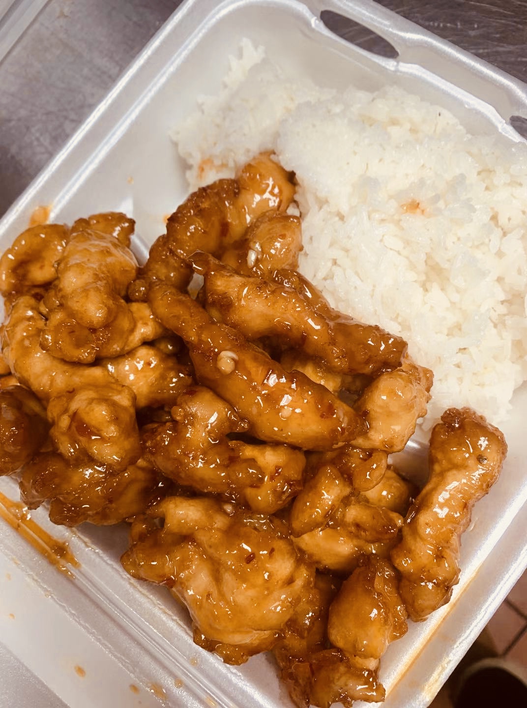 Order C55-3. General Tso Chicken Value Combo 左宗鸡 - 超值餐 food online from China town Restaurant store, Anchorage on bringmethat.com