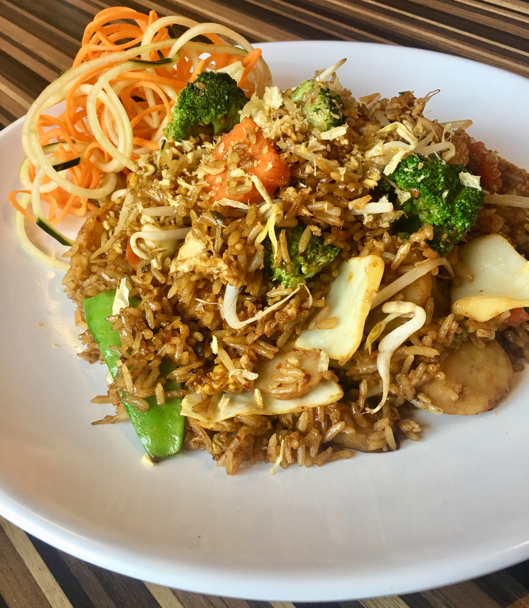 Order FR3. Kow Pad Pak Fried Rice food online from Ahan Thai Restaurant store, Royal Oak on bringmethat.com