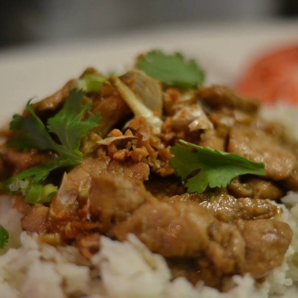 Order Kao Moo Kratiem (Garlic Pork) Rice Plate food online from Bamboo Thai store, Brighton on bringmethat.com