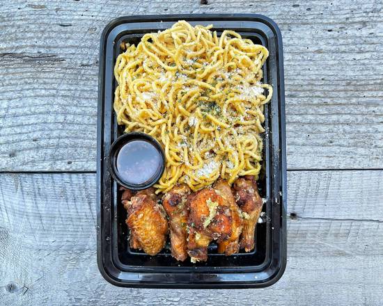 Order Garlic Noodles W/ Chicken Wings food online from Zero Degrees store, summerlin on bringmethat.com