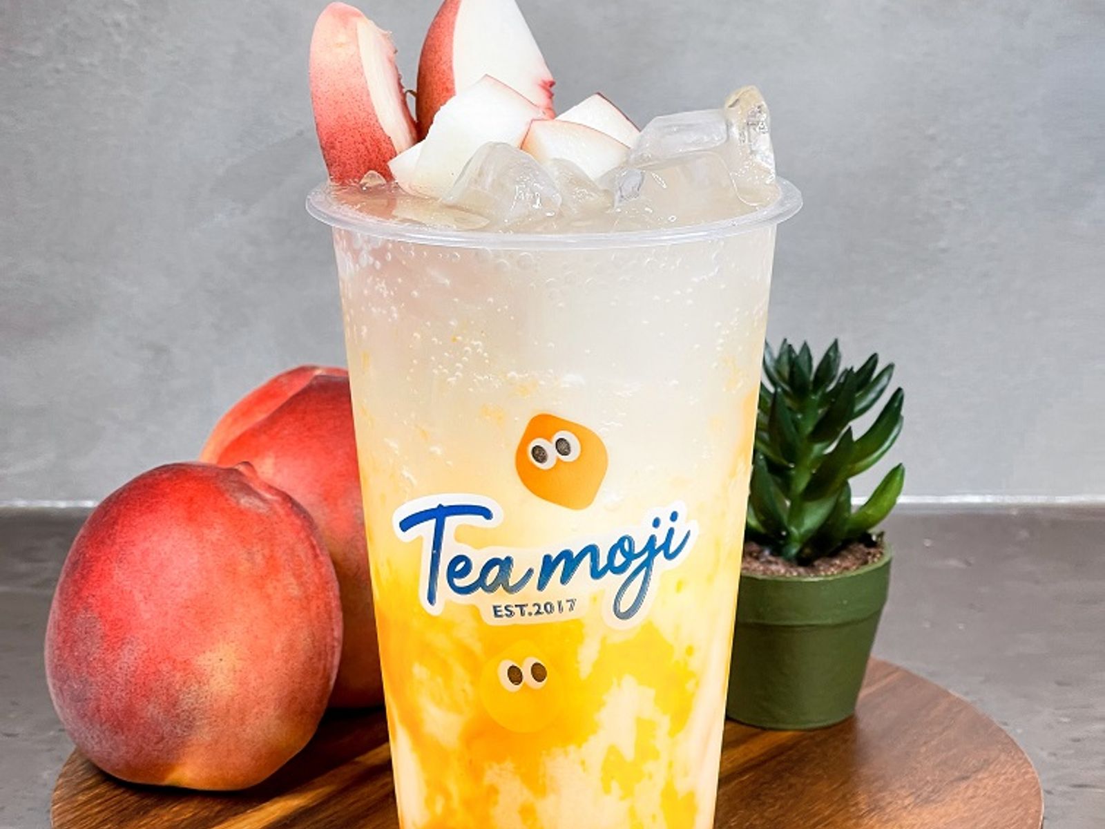 Order C1 White Peach Yakult Fizz C1 水蜜桃多多泡泡 food online from Teamoji store, Champaign on bringmethat.com
