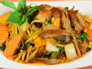 Order Ped Pad Khing food online from Sabuy Sabuy II store, Berkeley on bringmethat.com