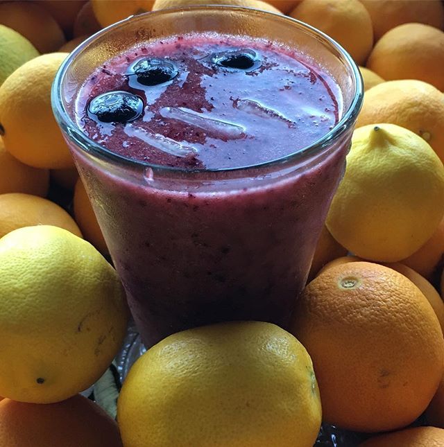 Order Mango & Blueberry Smoothie food online from Smith finest deli store, Brooklyn on bringmethat.com