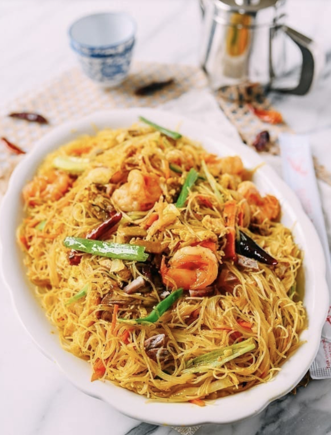 Order Singapore Rice Noodles (Shrimp and chicken) food online from Wings Station store, Suwanee on bringmethat.com