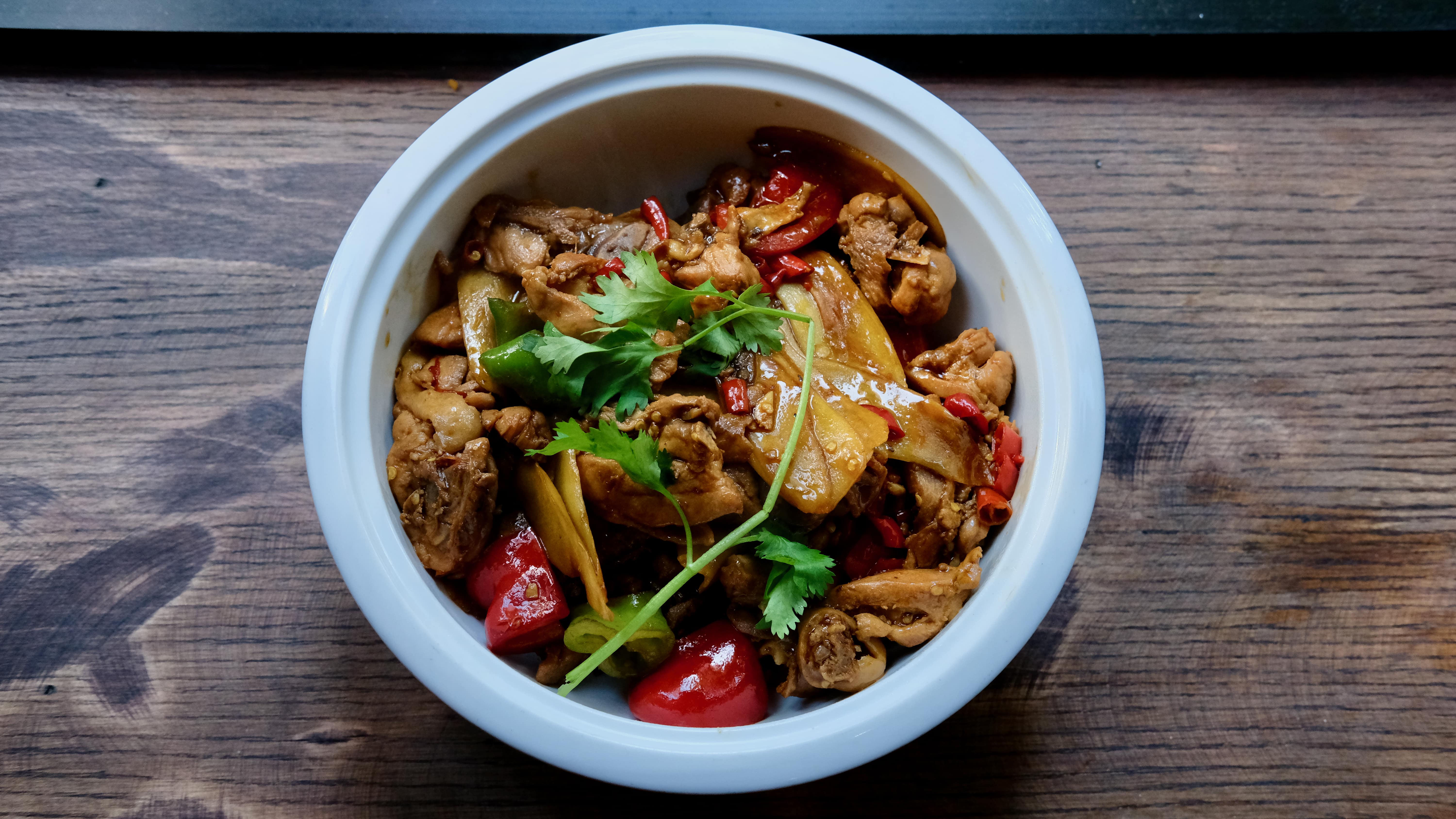 Order 107. Stir-Fry Tender Ginger Chicken 子姜雞 food online from Ollie's Sichuan store, New York on bringmethat.com