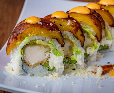 Order Caribbean Roll food online from Sushi Runner Express store, South Miami on bringmethat.com