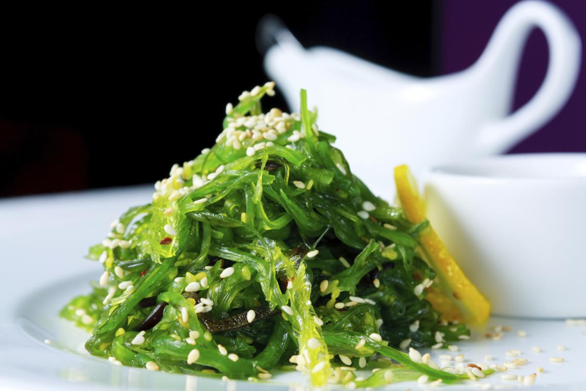 Order Seaweed Salad food online from Izumi Japanese Restaurant store, Youngstown on bringmethat.com