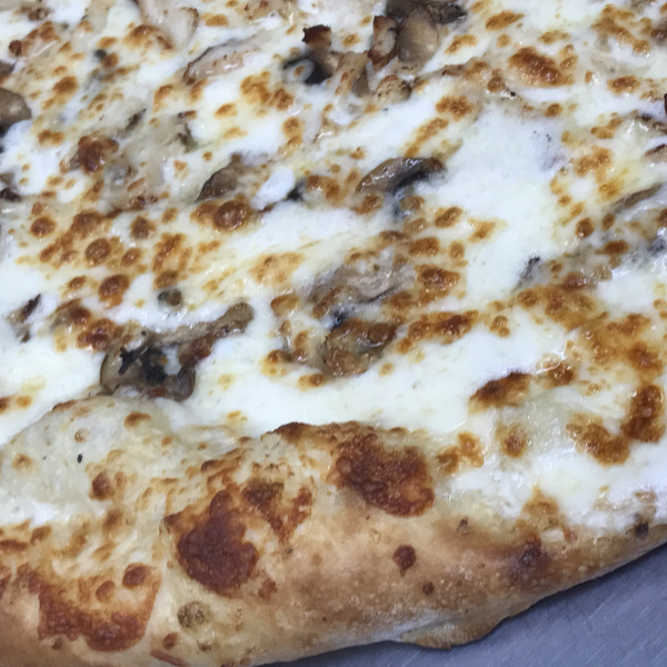 Order Chicken Alfredo Pizza food online from Dalia's Pizza store, Upland on bringmethat.com