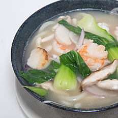 Order Seafood Noodle Soup  海鲜汤面  K food online from Jin's Fine Asian Cuisine store, Brookline on bringmethat.com