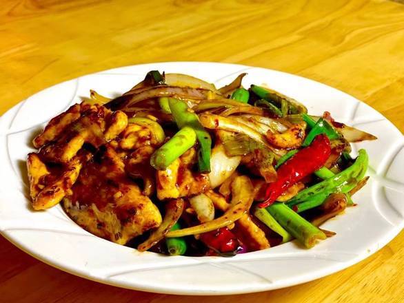 Order Mongolian Chicken food online from Yh-Beijing store, San Francisco on bringmethat.com